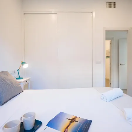 Urban Pulses Nervion Apartment *