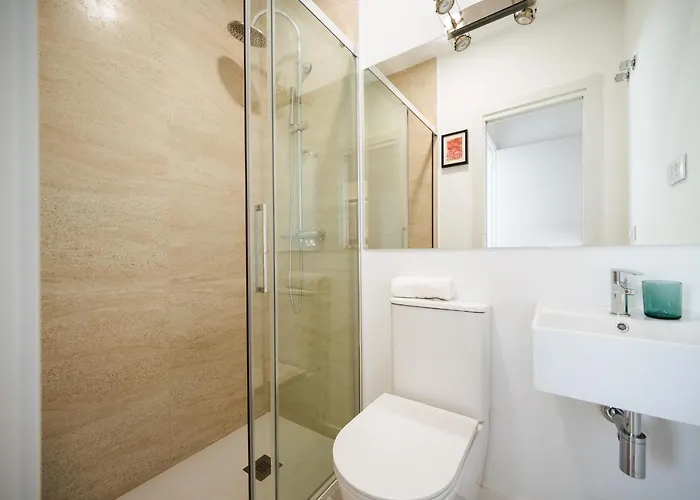 Urban Pulses Nervion 아파트