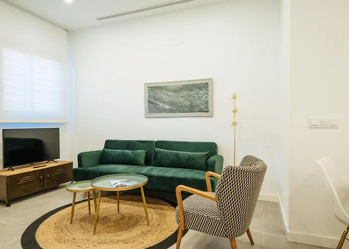 Urban Pulses Nervion 아파트